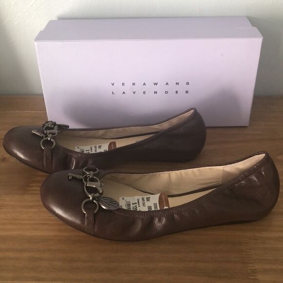NIB Vera Wang Leather Libbie Cafe Calf Flats - 10 - Picture 3 of 8